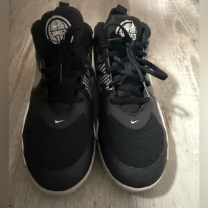 Nike Team Hustle D 9 Light